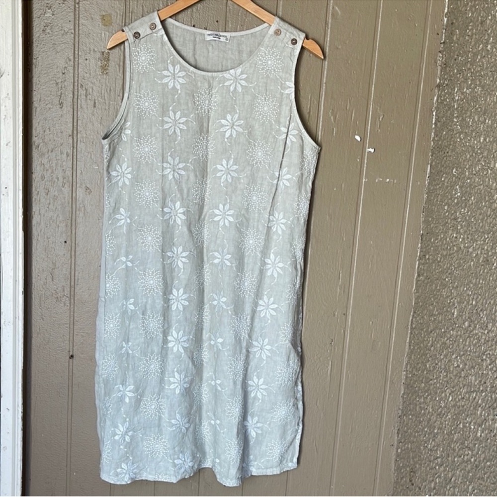 Terzo Millennio  made in Italy Sleeveless embroidered Floral Dress
